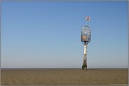 Rettungsbake Nr. 4... Wattenmeer *Nordsee* vor Cuxhaven bei Niedrigwasser